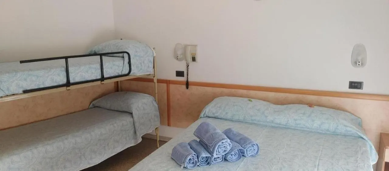Hotel Adriatico 벨레지아아지마리나
