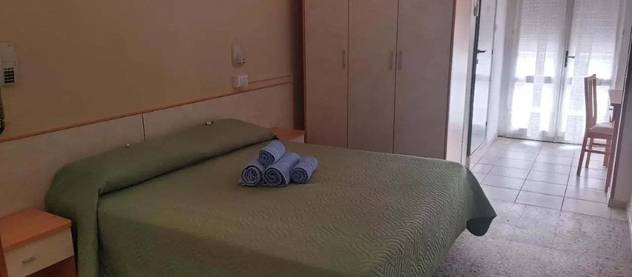Hotel Adriatico 벨레지아아지마리나 3*,
